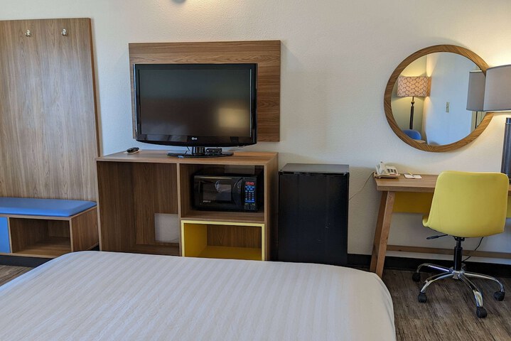 Room 22 of 46