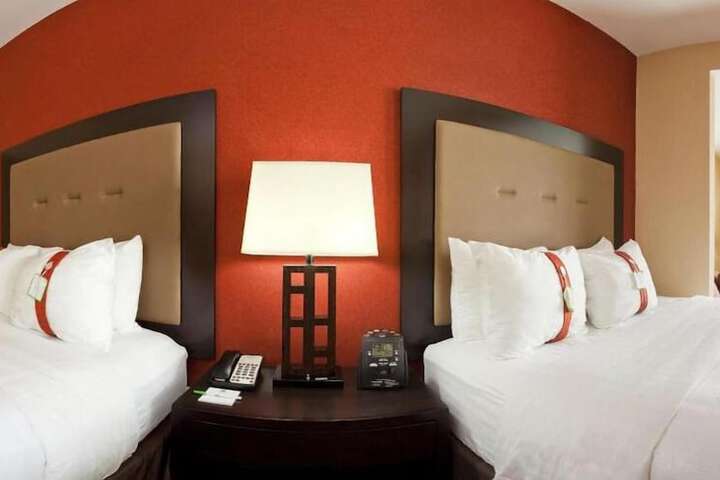 Room 17 of 52