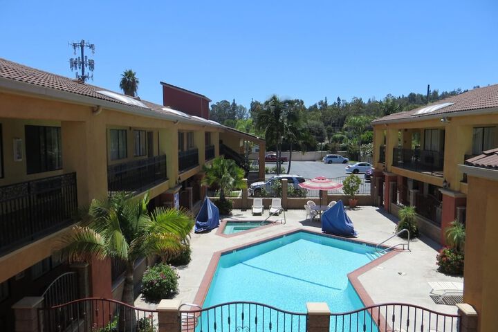 Pool 10 of 48