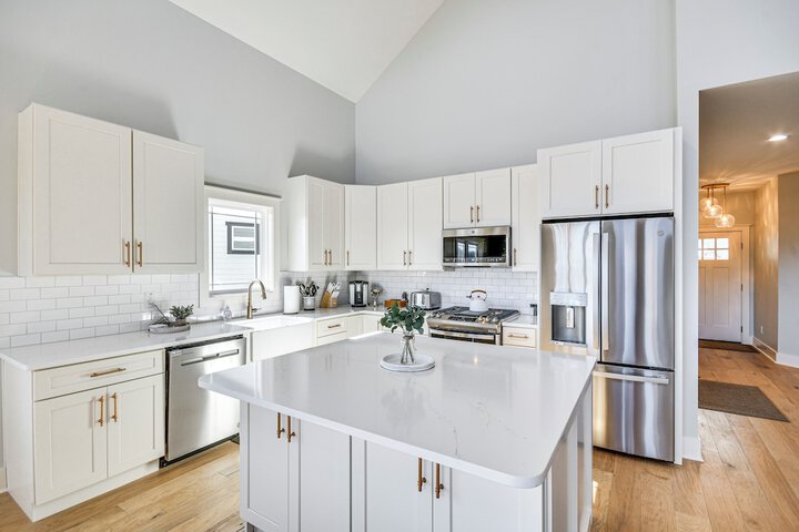 Newly Built Home w / Mtn Views in Black Mountain!