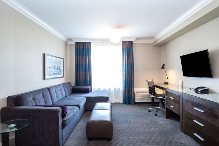 Sandman Hotel Oakville