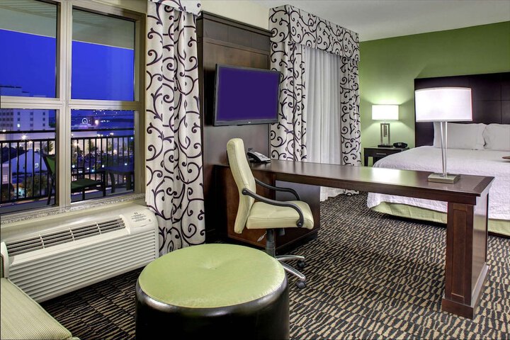 Room 26 of 44
