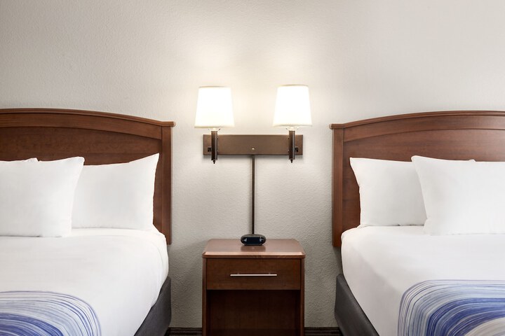 Room 14 of 50