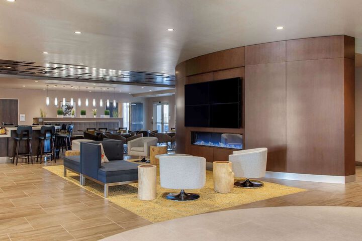 Hotel Interior 12 of 49