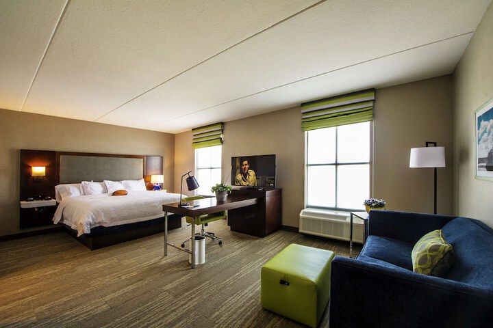 Room 15 of 49