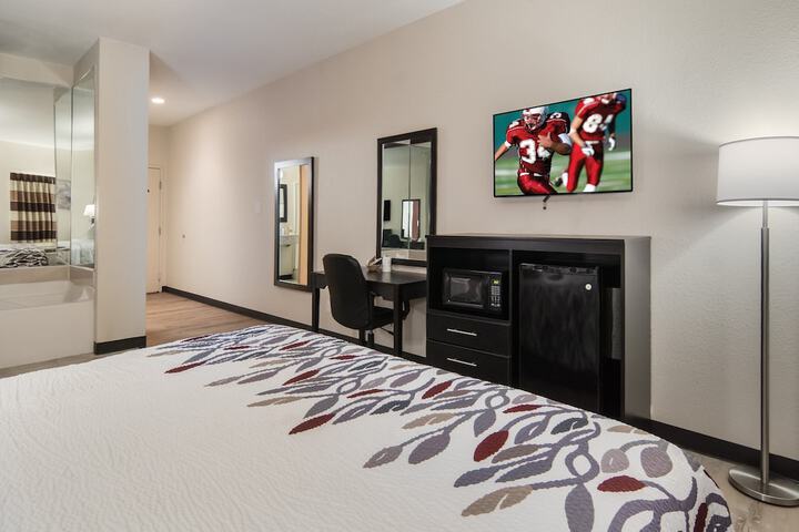 Room 33 of 36