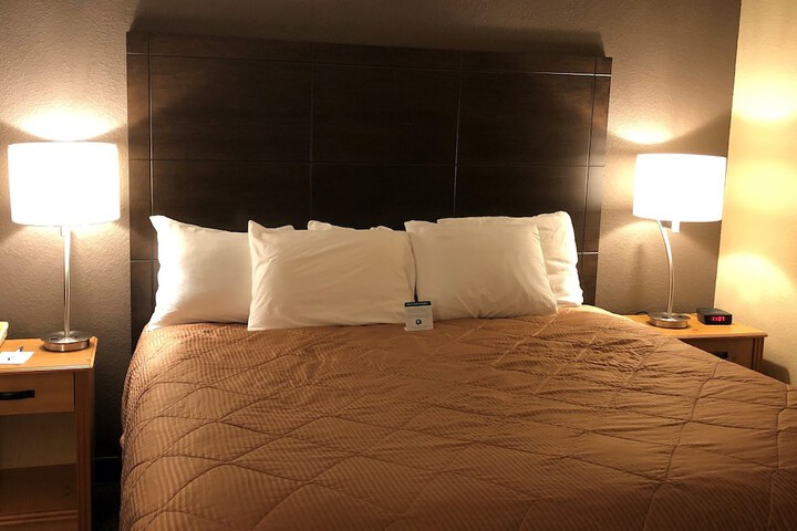 Room 19 of 42