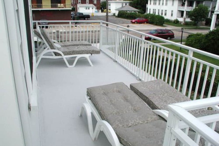 Sundeck 71 of 77