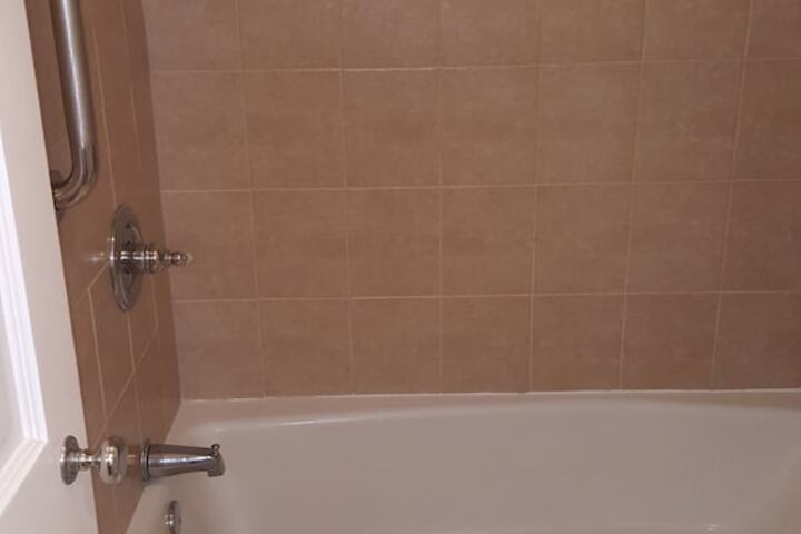 Room 194 of 392