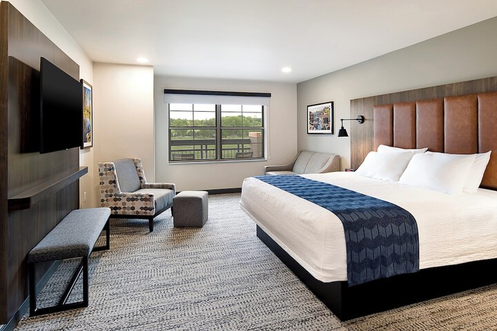 Clubhouse Hotel Suites Sioux Falls