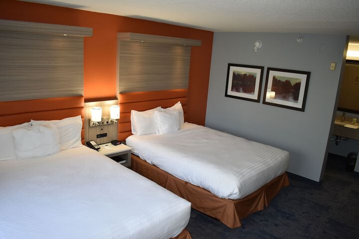 Room 60 of 100