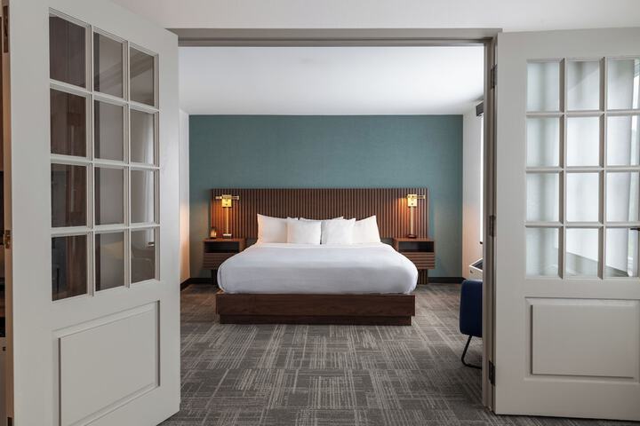 Comfort Inn & Suites Near Burke Mountain