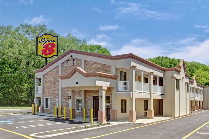 Super 8 by Wyndham Asbury Park