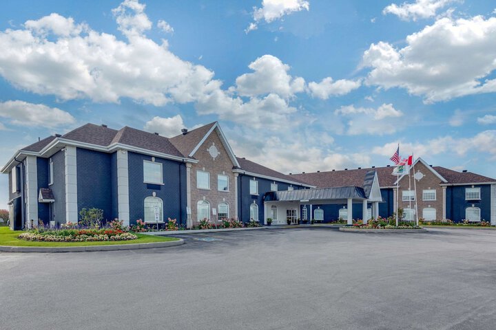 Quality Inn and Suites Oakville-Mississauga