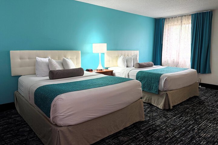 Howard Johnson by Wyndham Evansville East