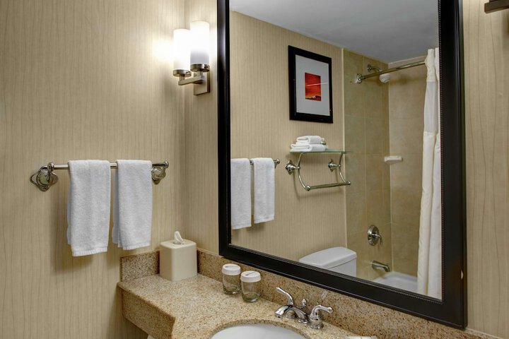Room 6 of 30