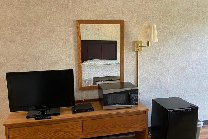 Room 15 of 50