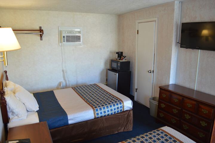 Room 9 of 29