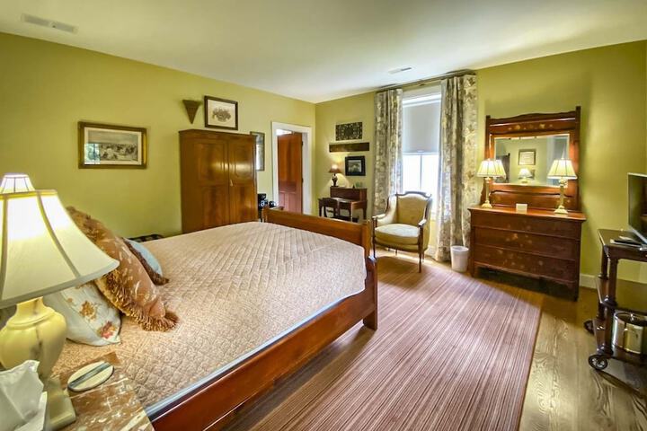 Room 21 of 27