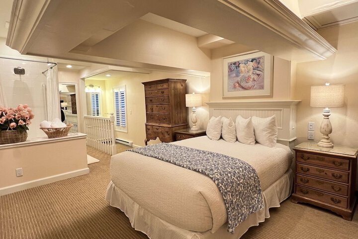 Room 15 of 46