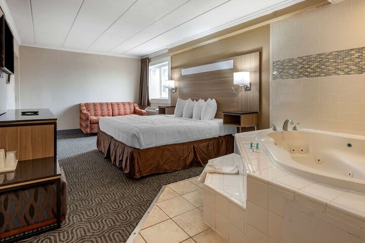 Room 20 of 39