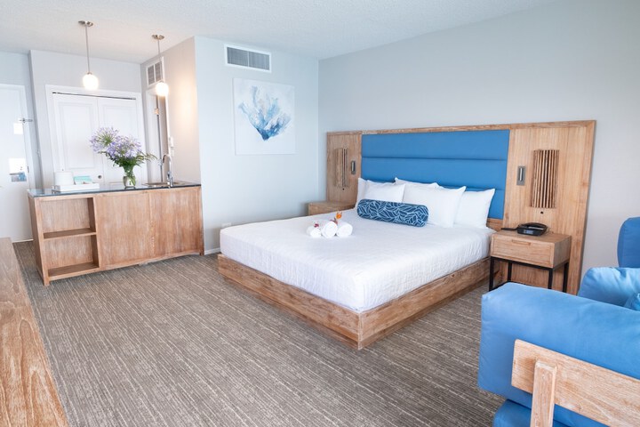 Room 34 of 104