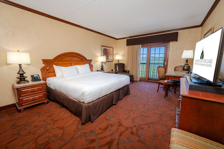 Chateau on the Lake Resort Spa and Convention Center