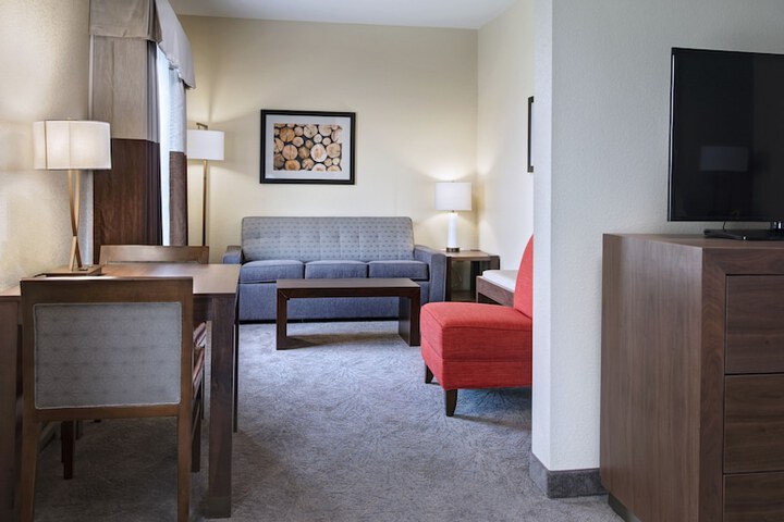 Room 14 of 34