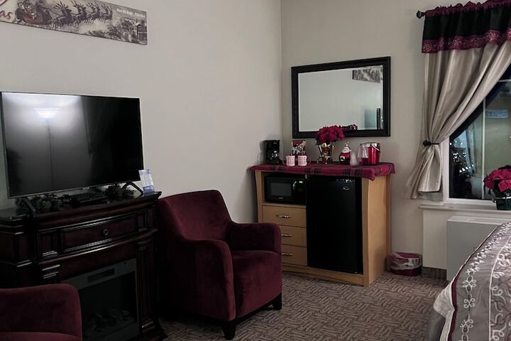Room 34 of 62