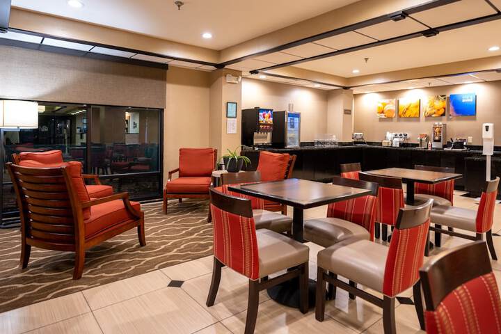 Comfort Inn Opelika - Auburn
