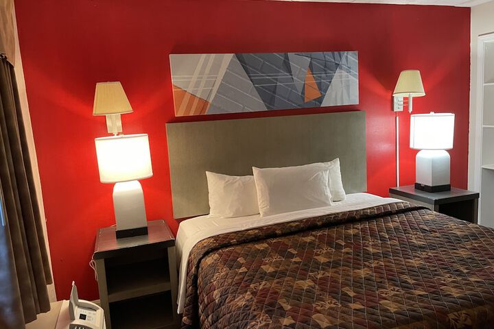 Room 23 of 31