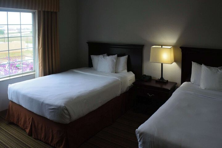 Room 27 of 36