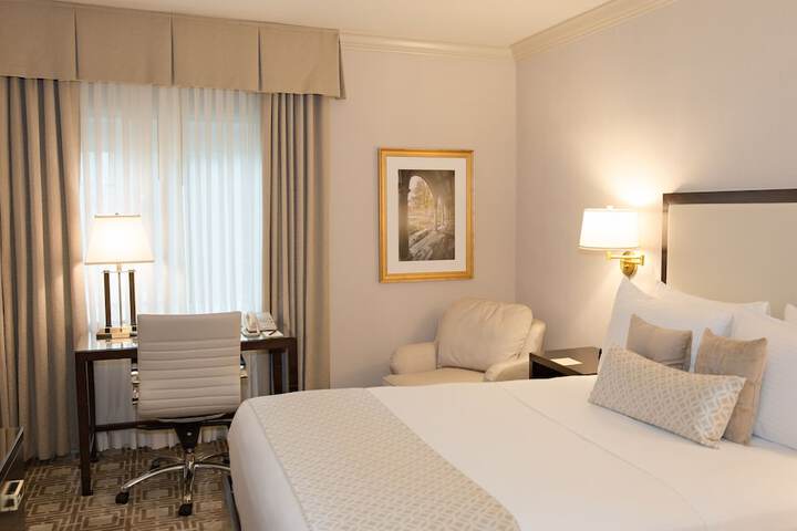 Room 10 of 39