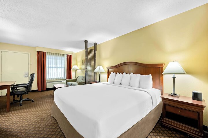 Best Western Coach House