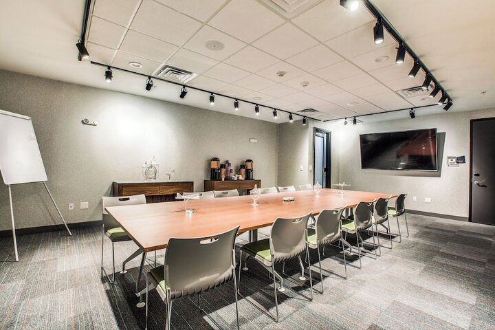 Aloft by Marriott Dallas Arlington Entertainment District