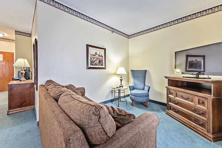 Room 21 of 28