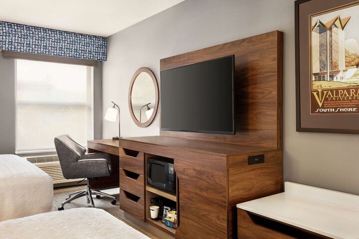 Room 17 of 34