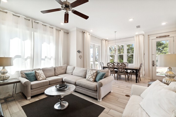 Prominence on 30A by Panhandle Getaways