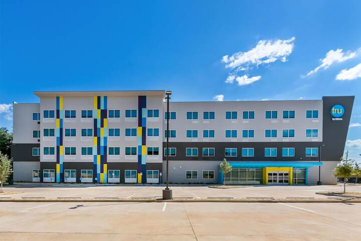 Tru by Hilton Pensacola I-10 North Davis Highway