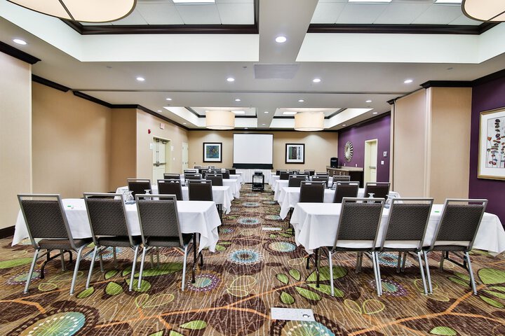 Holiday Inn Bismarck by IHG