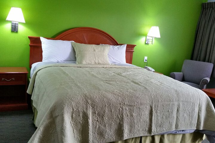 Room 37 of 40