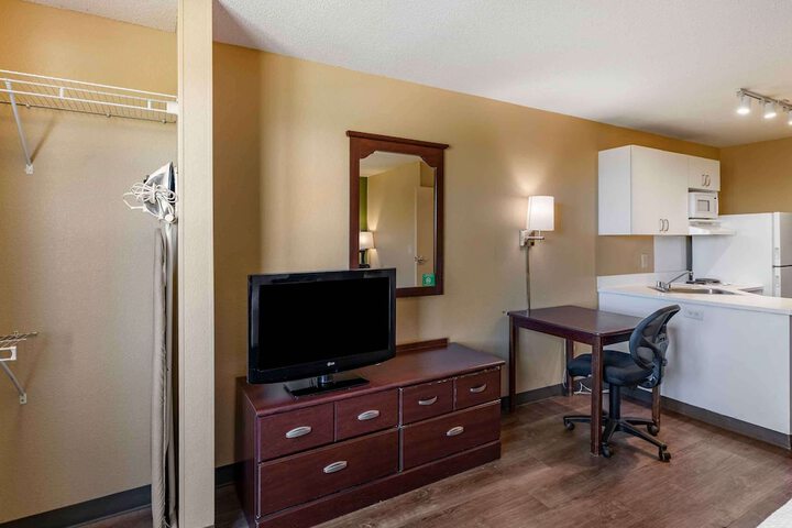 Room 21 of 30