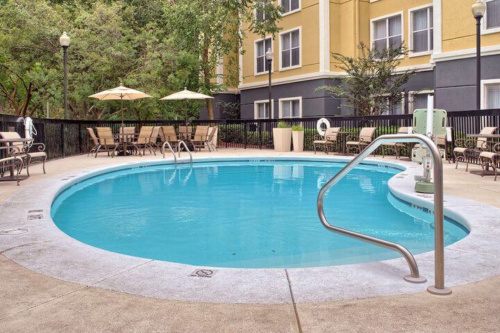 Pool 11 of 35