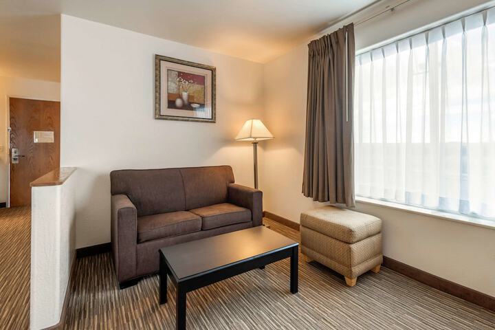 Room 36 of 46
