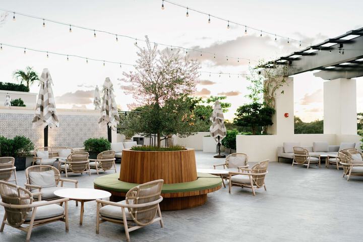 THesis Hotel Miami Coral Gables Curio Collection by Hilton