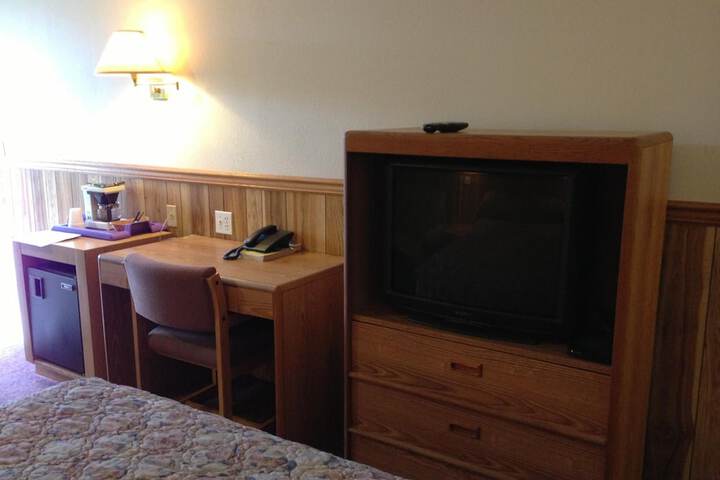 Rainbow Motor Inn