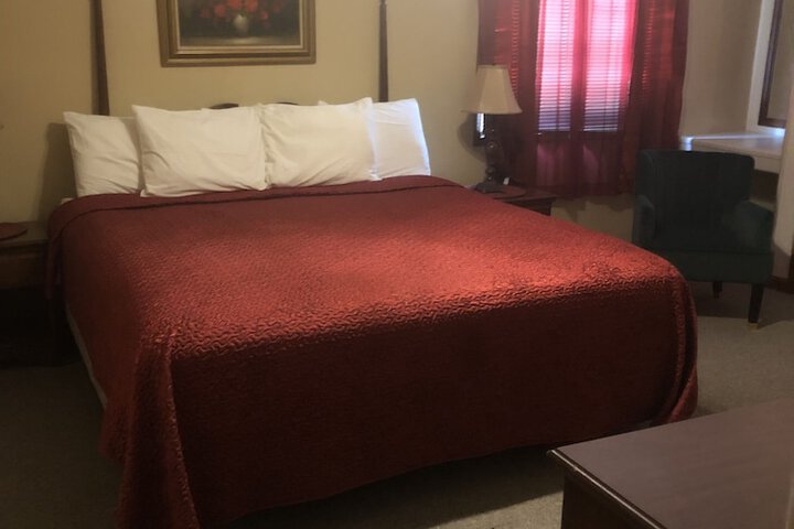 Room 24 of 47