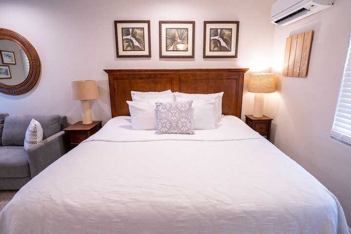 Room 103 of 151