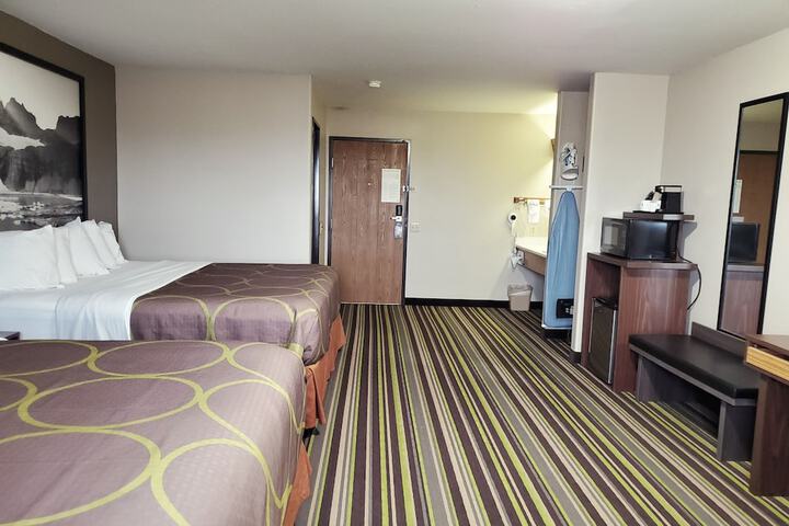 Super 8 by Wyndham Belgrade / Bozeman Airport