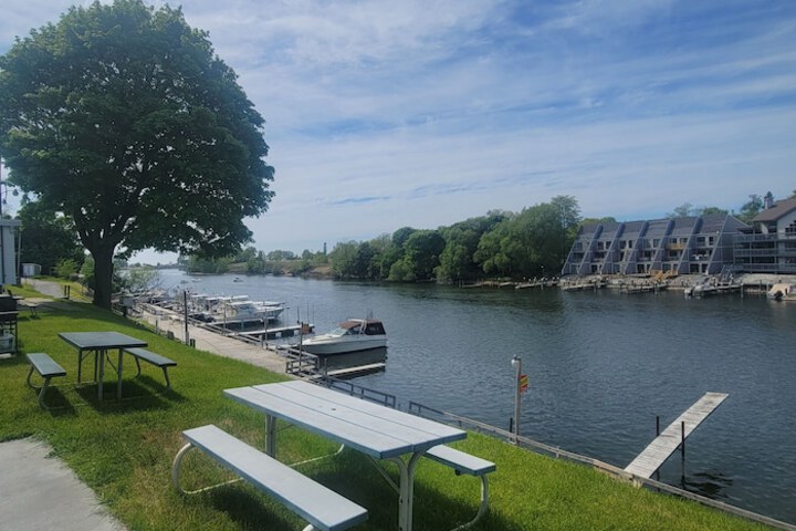 Riverside Motel and Marina Manistee